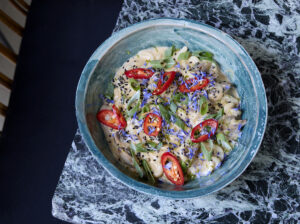 Πιάτα που αξίζει να δοκιμάσετε: Τα noodles miso mushroom στο Winners Vegan