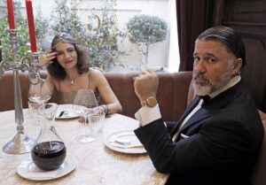 Νεκτάριος Ντάλλας: Κάθε ρεβεγιόν κρύβει μια μυστική τελετουργία