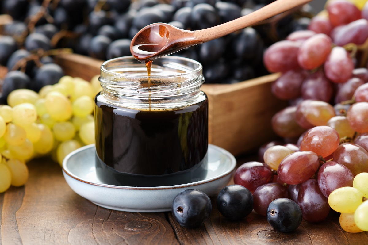 Jar,Of,Grape,Molasses,,Grape,Syrup.,Sweetener,,Cough,Medicine.,Black,
