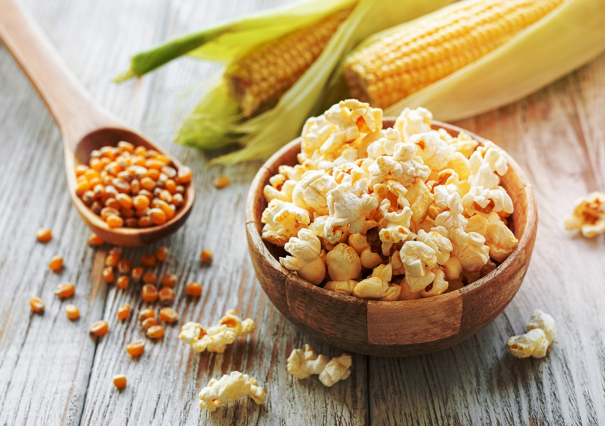 Tasty,Salted,Homemade,Popcorn.,Making,Healthy,Popcorn,At,Home