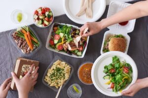 Πώς παραγγέλνω οικονομικά: Tips για να μην ξεφύγει το budget