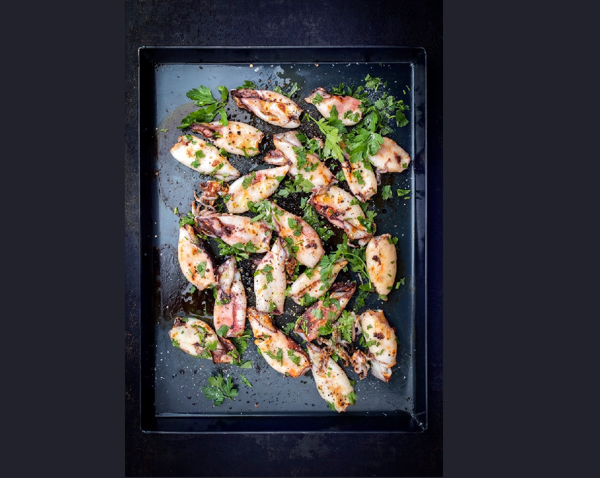 Traditional,Barbecue,Greek,Calamari,With,Herb,And,Spices,As,Top
