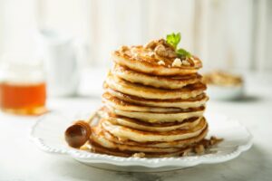 Pancakes με μέλι και καρύδια