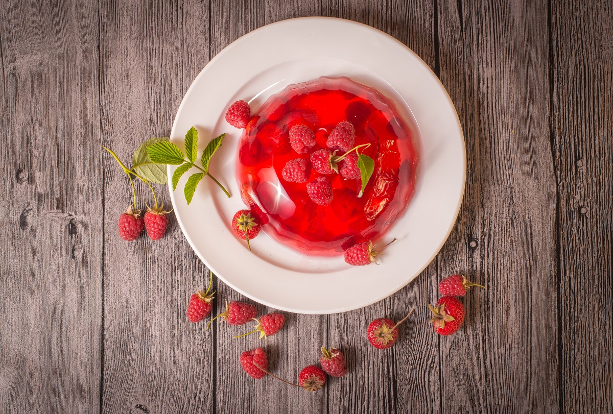 Jelly,With,Strawberries,And,Raspberries