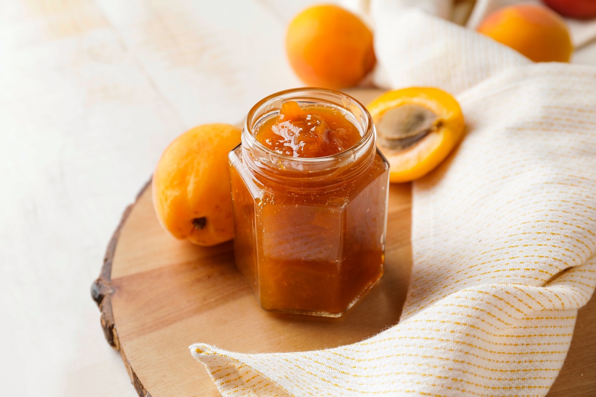 Jar,Of,Tasty,Apricot,Jam,On,Table