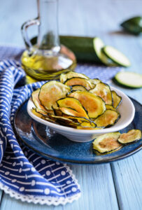 Bowl,Of,A,Homemade,Roasted,Zucchini,Chips