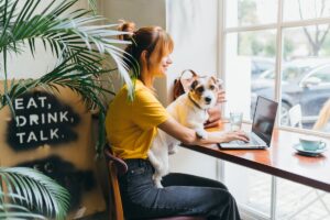 7 pet friendly διευθύνσεις στην Αθήνα για καφέ, brunch, και ποτό