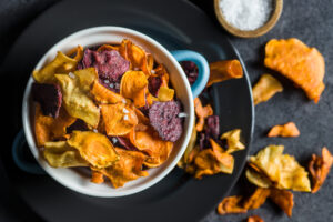 Mixed,Fried,Vegetable,Chips,In,Pot.