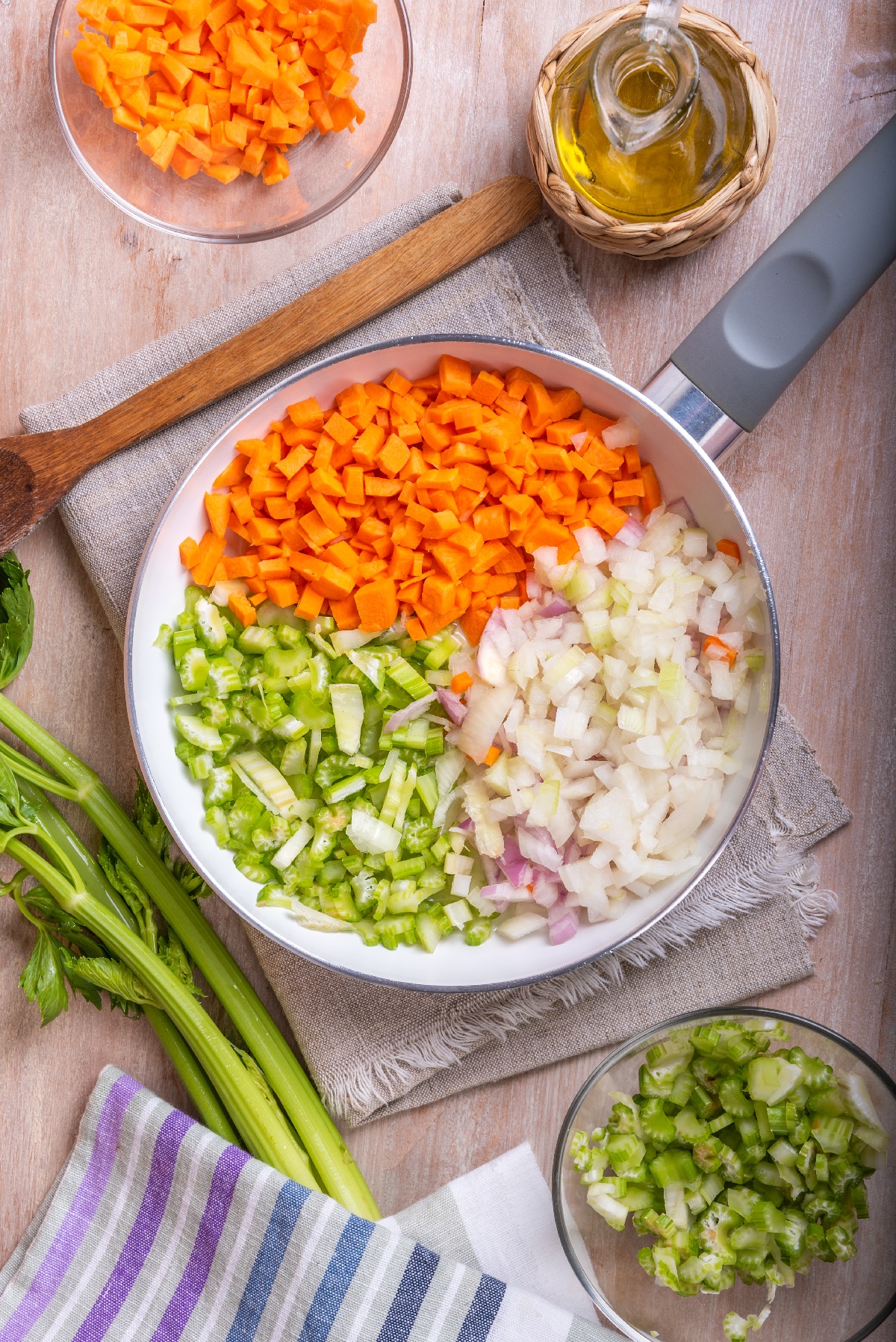 Cooking,Carrot,And,Celery,Onion,Vegetable,Dressing,,Chopped,Ingredients,For