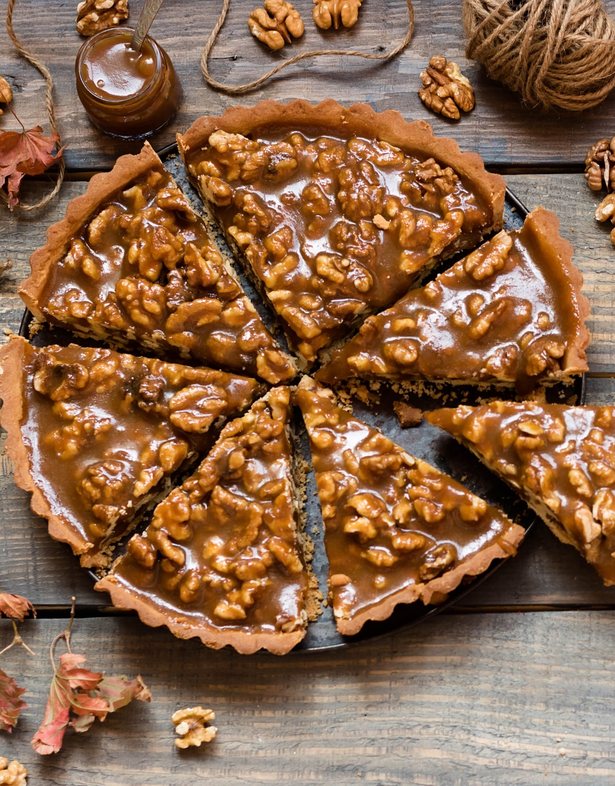 Tarte,With,Salted,Caramel,And,Walnuts