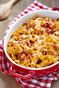 Pasta,Casserole,With,Cheese,And,Ham,With,Tomato,And,Cream