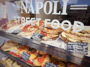 Neapolitan,Street,Food,Stand.,Calzone,Fritto,,Pagnottiello,And,Pizza,Among