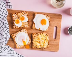 Scrambled,Egg,,Poached,Egg,,Fried,Egg,,Boiled,Egg,On,Toast