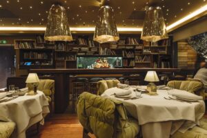 Art Lounge: Εμπειρία ελληνικής κουζίνας, με μαγική θέα σε ολόκληρη την πόλη