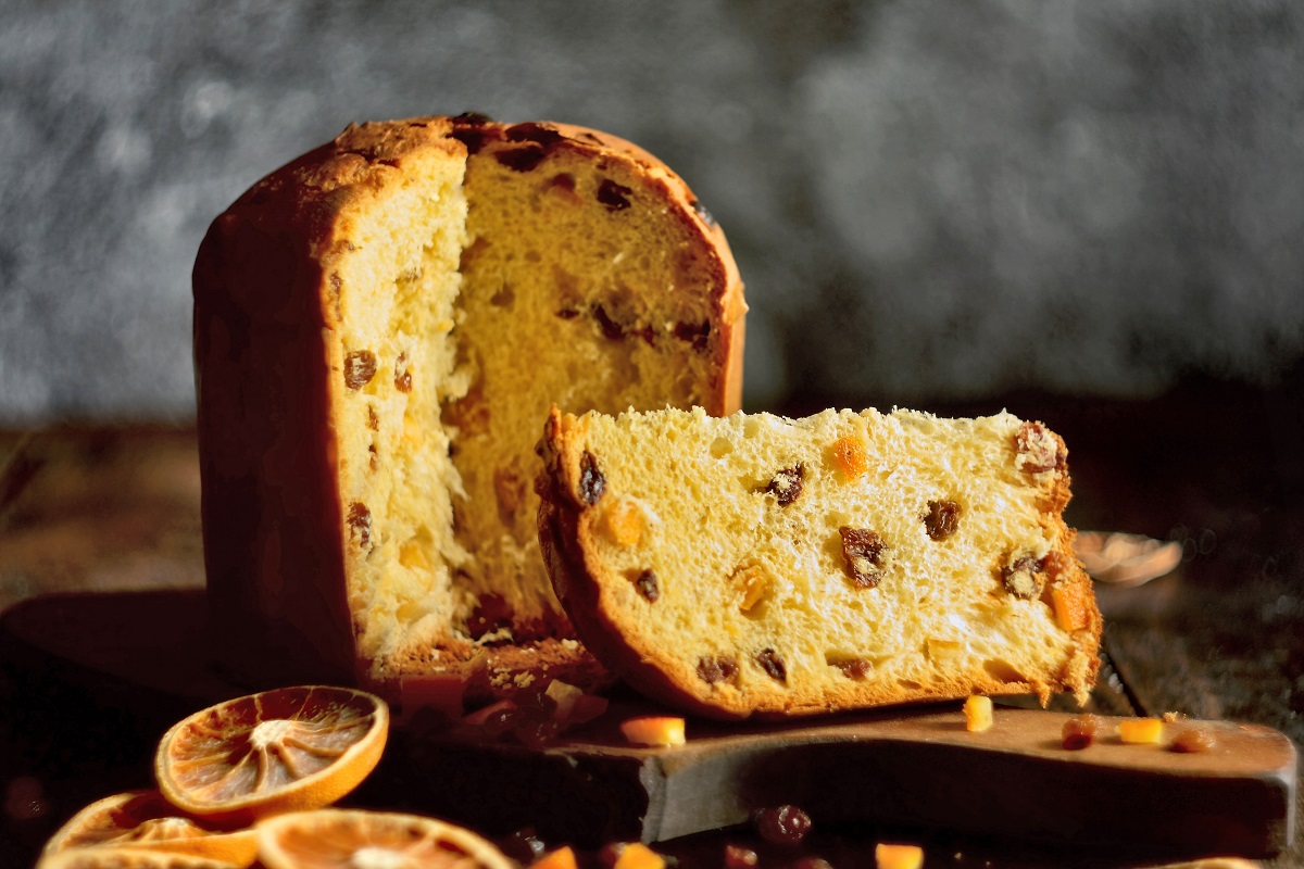 Panettone,-,Traditional,Italian,Christmas,Cake