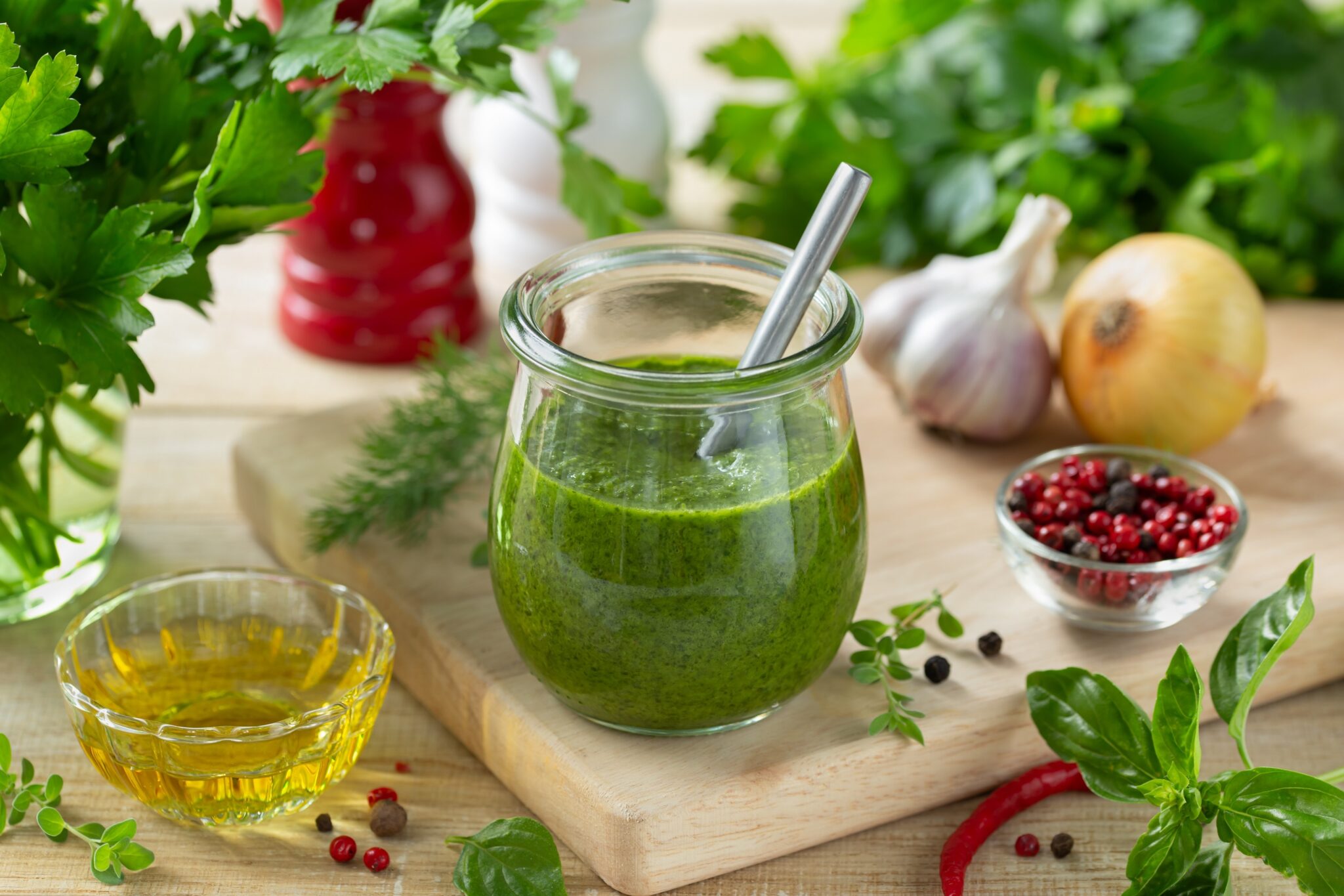 Green,Herbs,Pesto,Sauce,,Delicious,Salad,Dressing,In,Glass,Jar