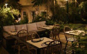 Fine Mess Smokehouse: Η θρυλική τέχνη των καπνιστών κρεατικών του Νότου των ΗΠΑ στο Κολωνάκι