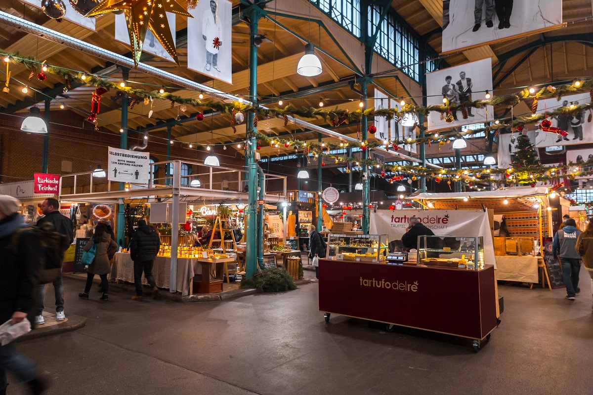 Berlin,,Germany,-,17,Dec,2021:,Markthalle,Neun,Is,An