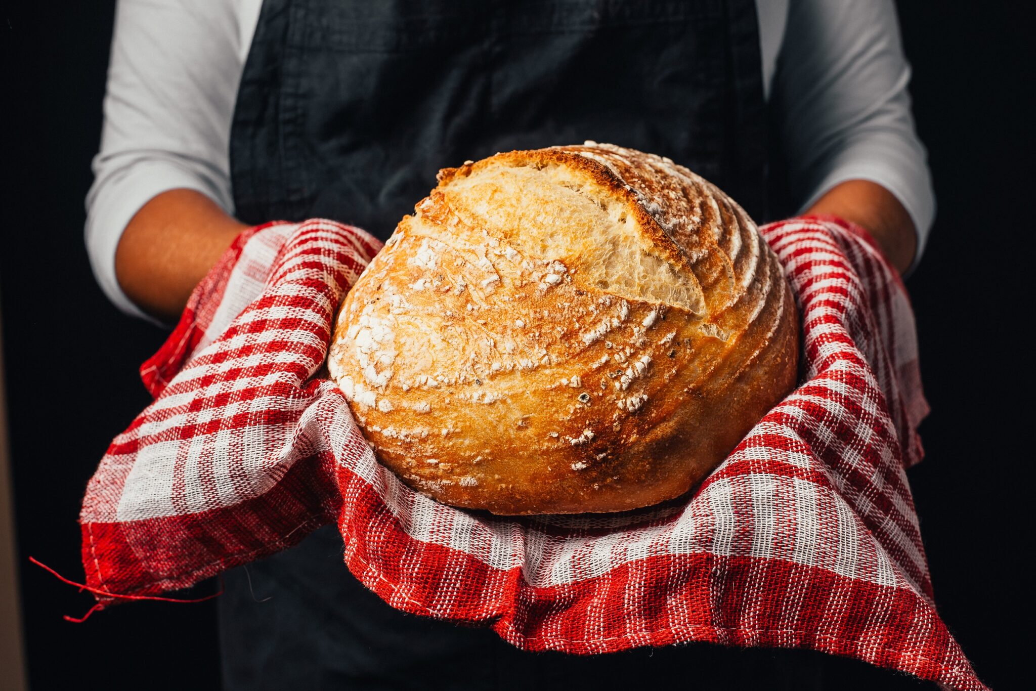 Craft,Round,Bread,In,The,Hands,Of,A,Baker,On