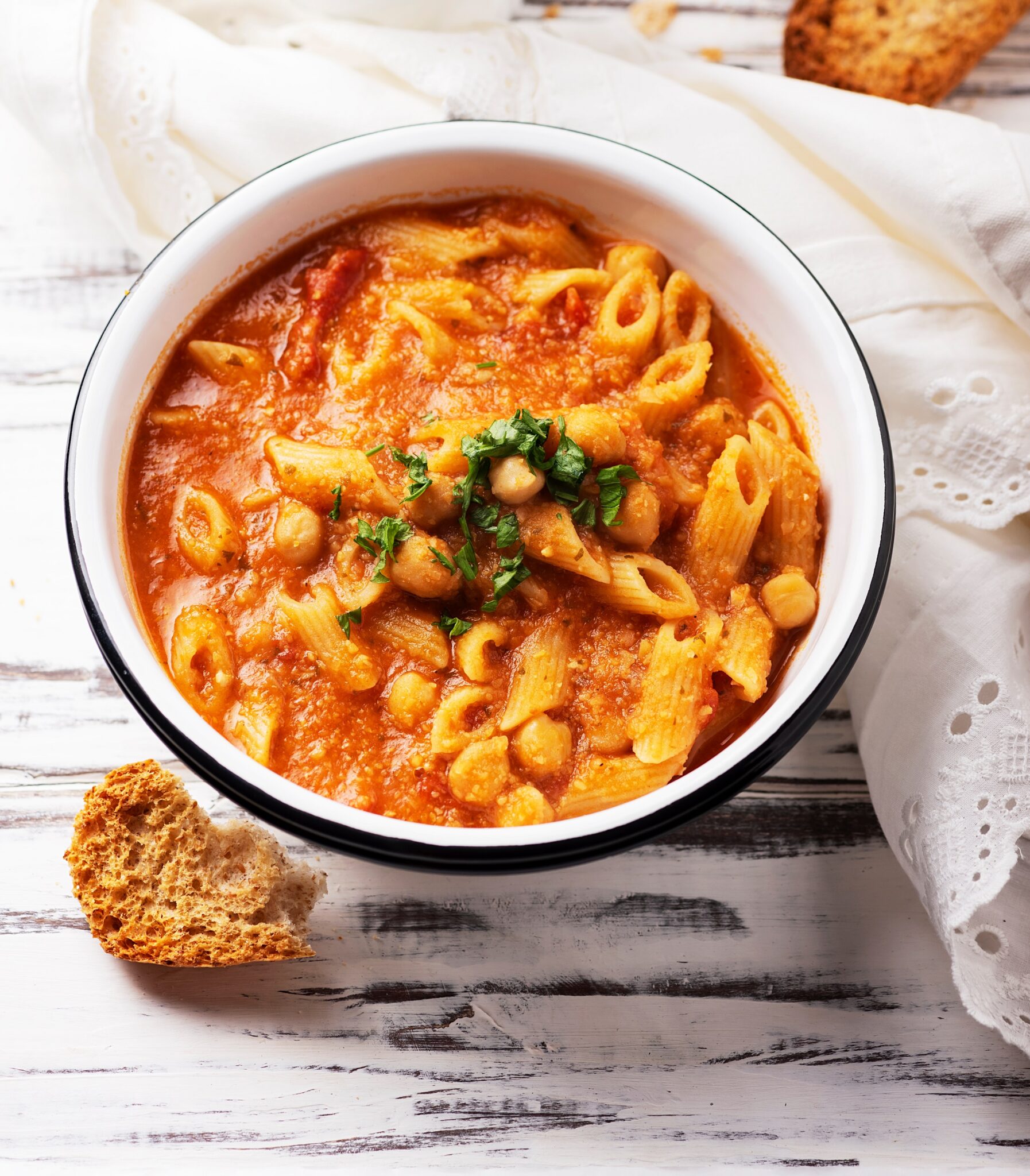 Traditional,Italian,Dish,Â«pasta,E,Ceciâ»,,Selective,Focus