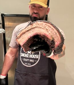 Ο Τάκης Κοτσώνης φέρνει το αυθεντικό Texas BBQ στην Ελλάδα