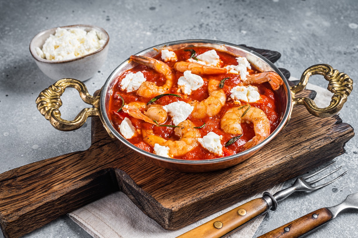 Greek,Traditional,Oven,Backed,Prawns,Shrimp,Saganaki,With,Feta,,Tomato,