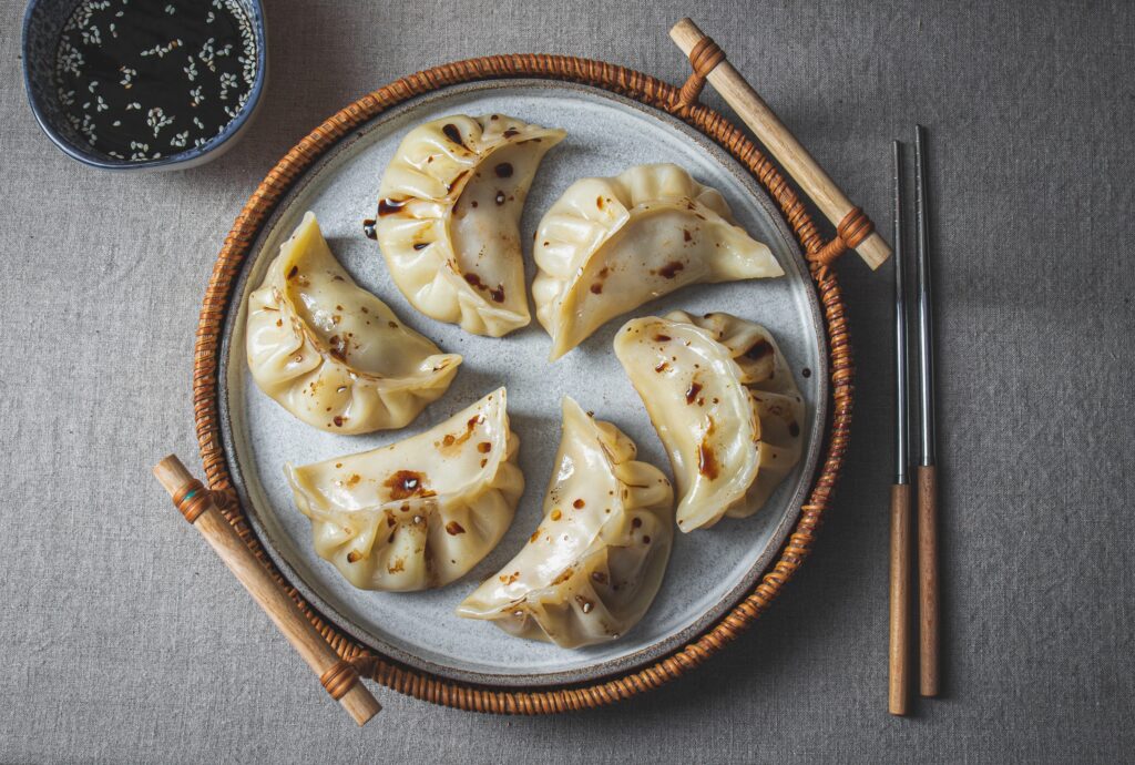 Τι είναι τα ακαταμάχητα gyoza και πώς μαγειρεύονται σωστά;