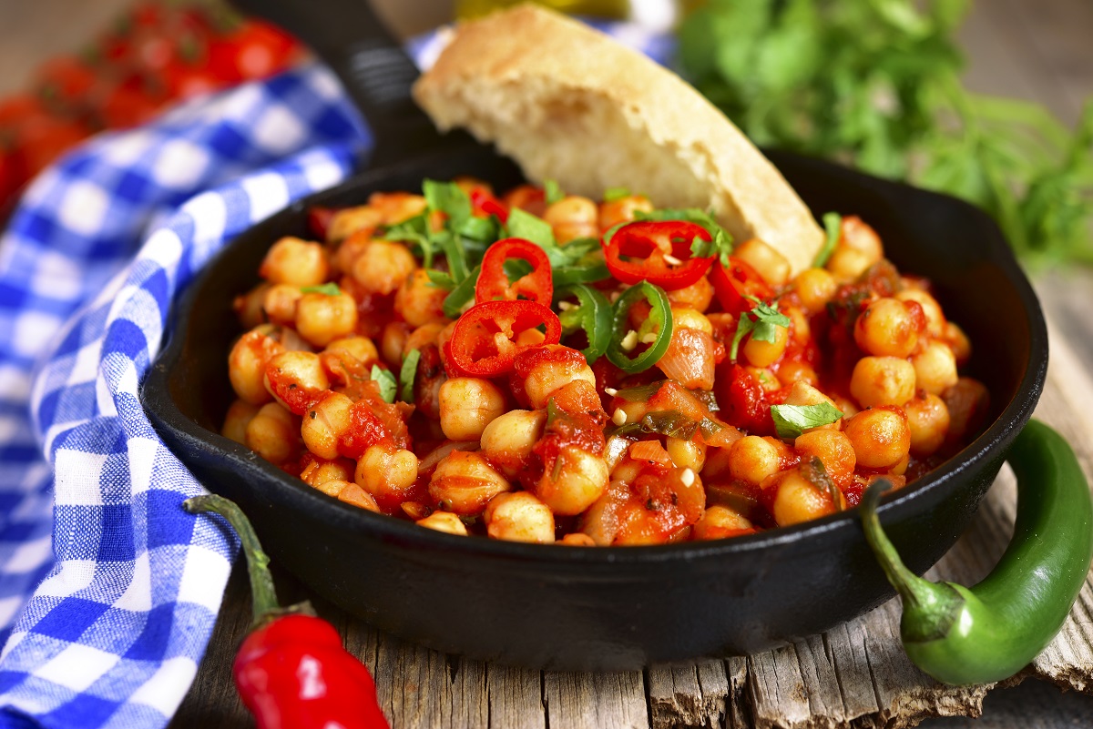 Chickpea,Stewed,In,Tomato,Sauce,In,A,Skillet.
