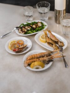 8 παραδοσιακά τσιπουράδικα στον Βόλο