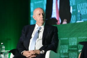 Σπύρος Θεοδωρόπουλος: «Πρέπει να ανέβουν οι μισθοί, αλλά για να γίνει αυτό πρέπει να αυξηθεί η παραγωγικότητα»