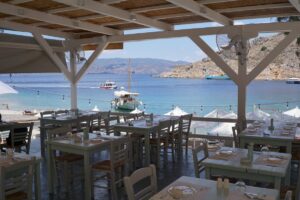Ταβέρνα ο Λευτεράκης: Κλασική ελληνική κουζίνα και παραδοσιακή ψαροφαγία στην Ύδρα