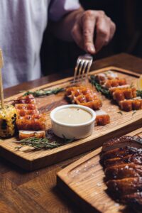 Spit Jack Rotisserie: Τα της σούβλας, αλλιώς, τώρα και στη γειτονιά του Golden Hall