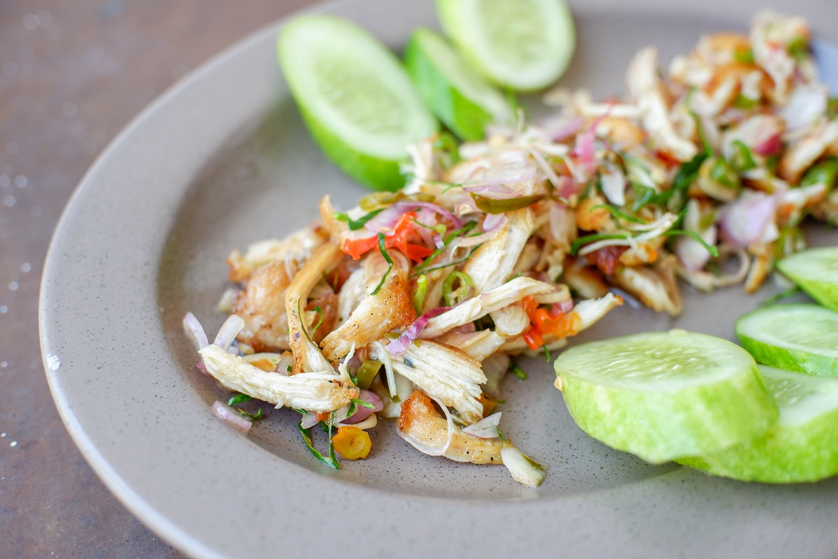Shredded,Chicken,With,Sambal,Matah,With,Cucumber,As,A,Complement