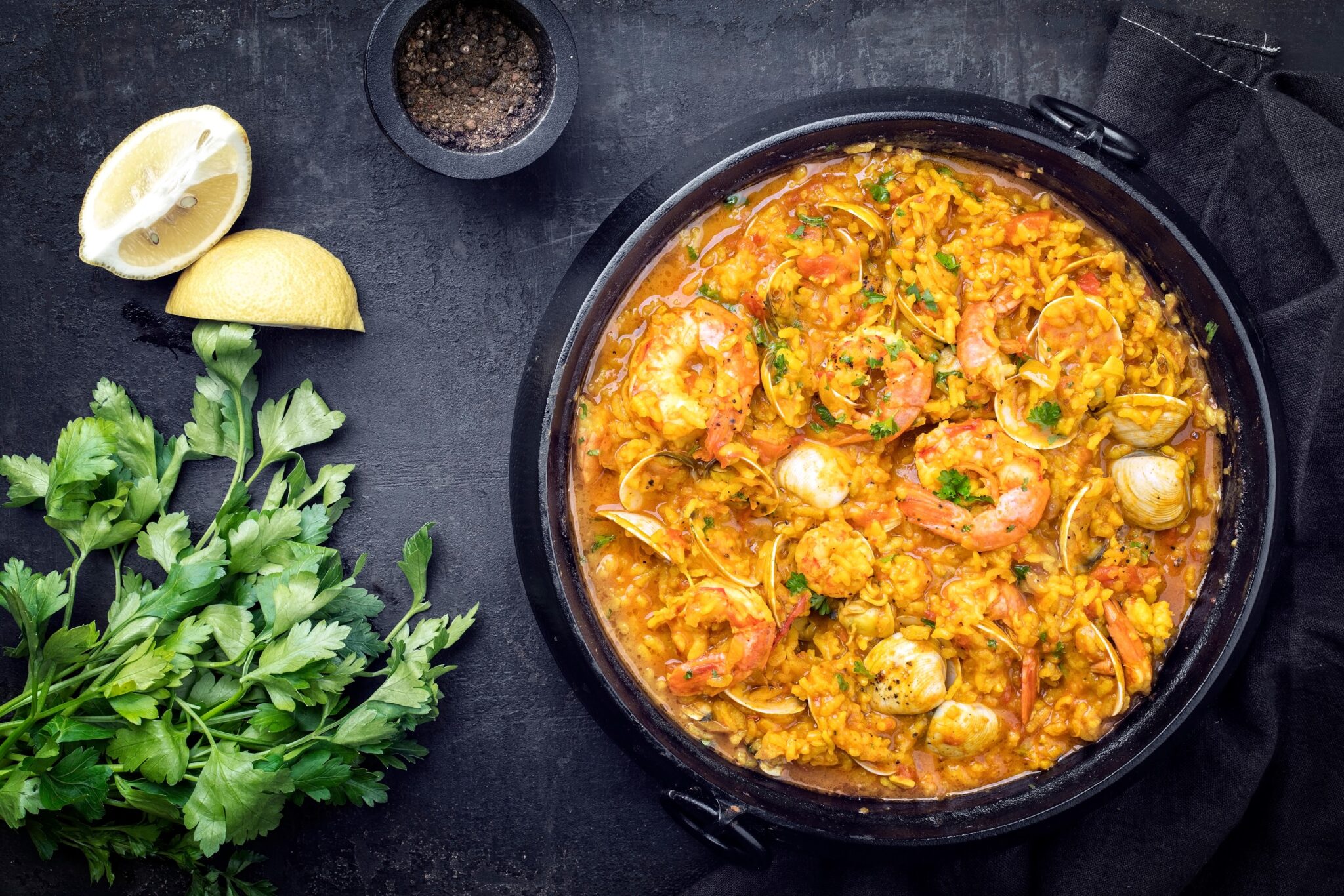 Traditional,Portuguese,Arroz,Caldoso,Con,Almejas,With,Shrimps,And,Calm