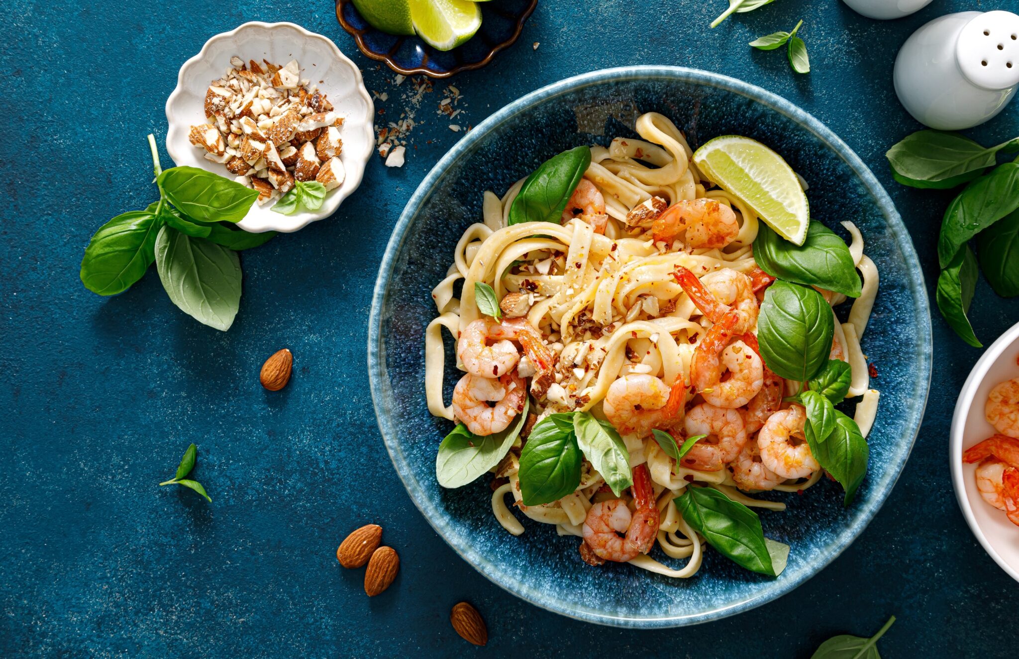 Pasta,With,Shrimp,And,Basil,,Noodle,With,Shrimp,,Top,View