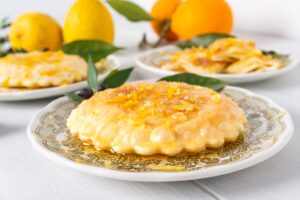 Seadas: Τα τραγανά τυροπιτάκια της Σαρδηνίας που αγαπούν το μέλι