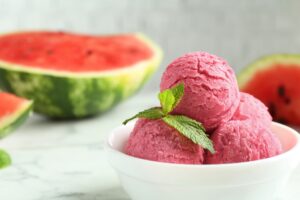 Πώς τα καλοκαιρινά φρούτα γίνονται σορμπέ