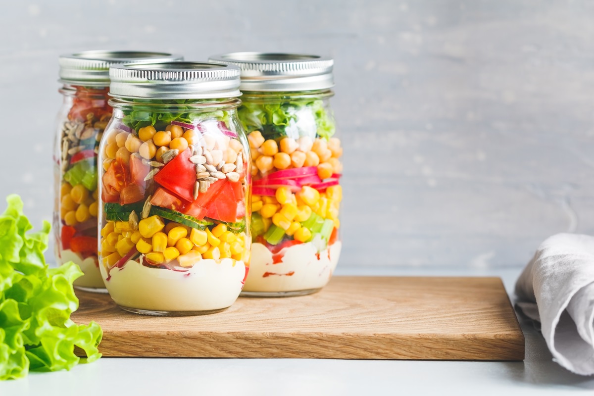 Three,Glass,Jars,With,Layering,Various,Vegan,Salads,For,Healthy