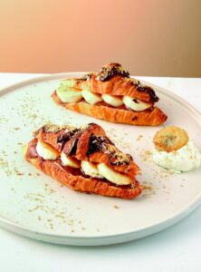 Σάντουιτς banoffee σε κρουασάν