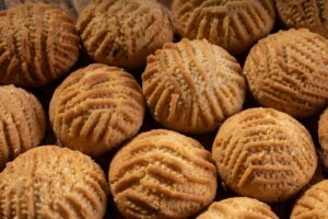 A,Delicious,Eid,Al-fitr,Cake,,Decorated,With,Colorful,Sprinkles,And