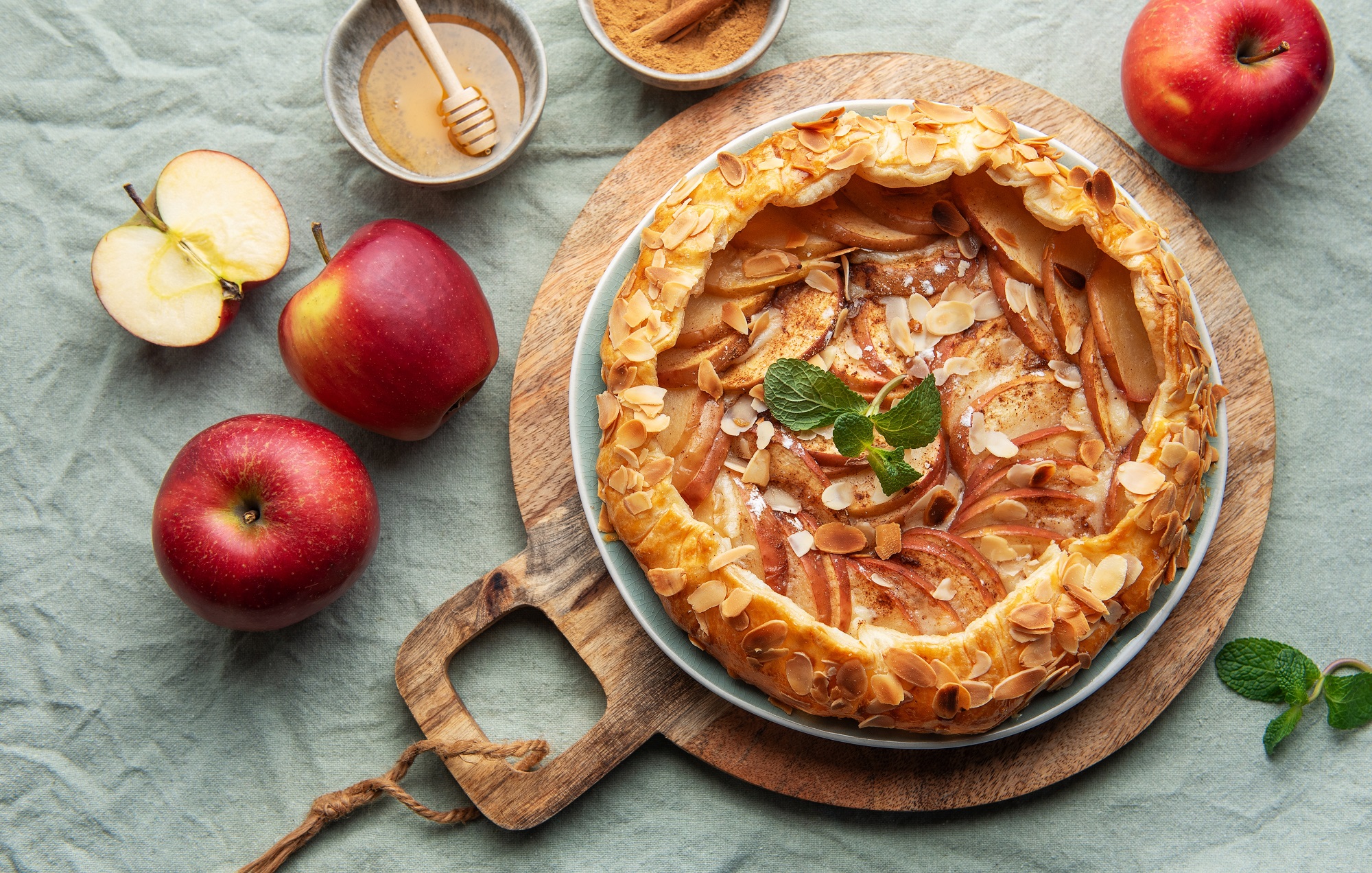 A,Freshly,Baked,Apple,Tart,Sits,On,A,Rustic,Wooden