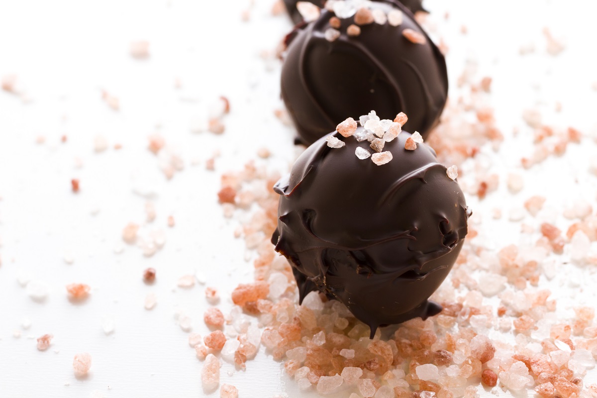 Gourmet,Dark,Chocolate,With,Hamilayan,Pink,Salt,Truffles,Hand,Made
