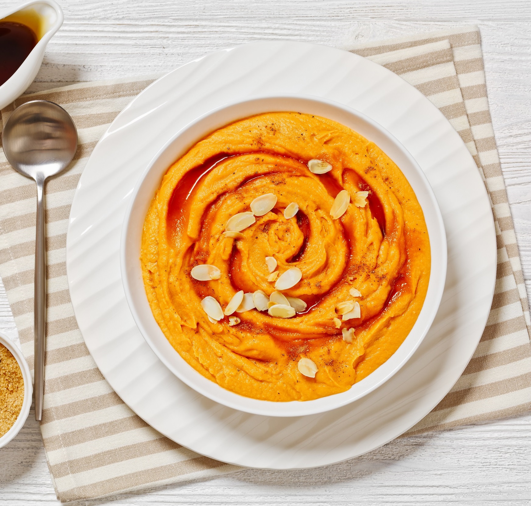 Vanilla,Bean,Whipped,Sweet,Potatoes,With,Maple,Syrup,And,Almond