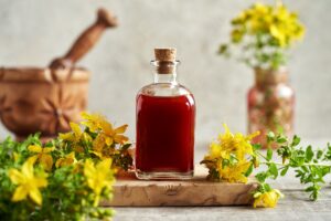 Σπαθόλαδο: Το παραδοσιακό θεραπευτικό έλαιο στην Άυλη Πολιτιστική Κληρονομιά της UNESCO