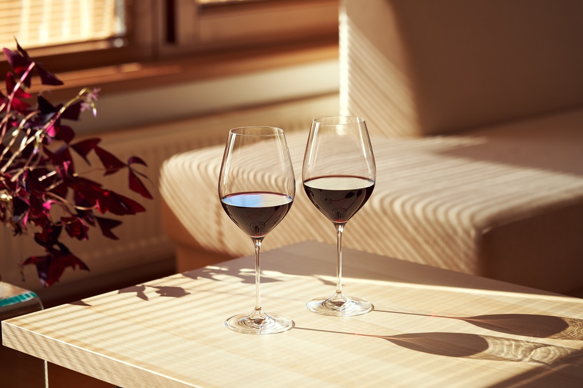 Λεκέδες από κόκκινο κρασί