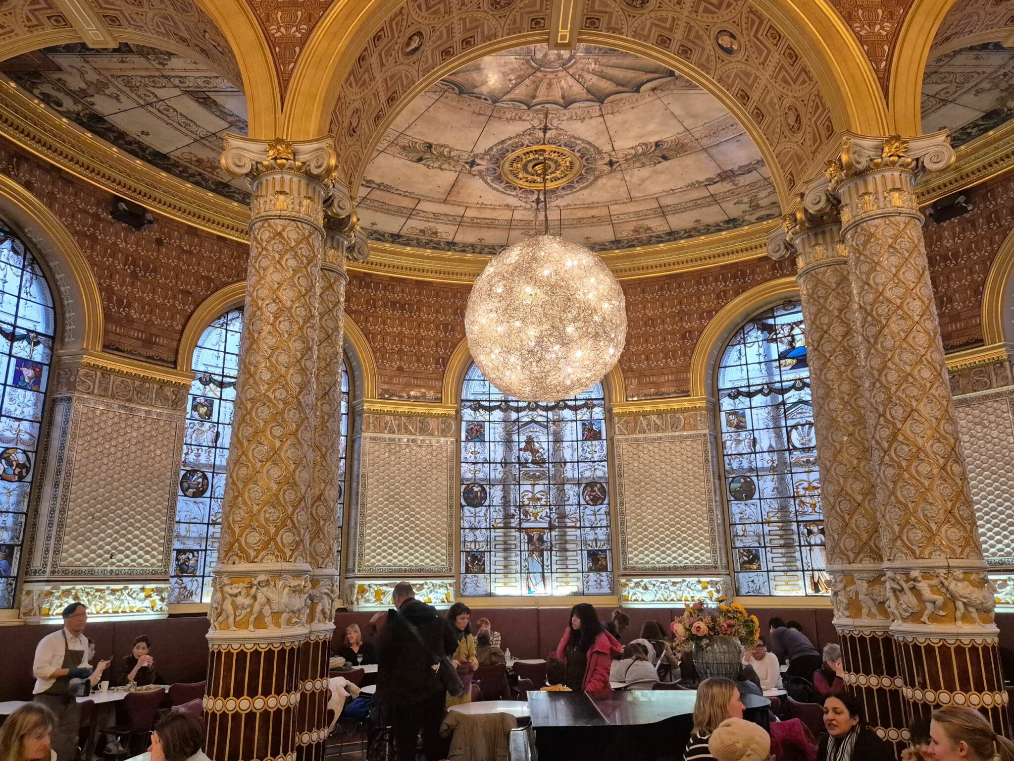 v&a_gamble_room_anoigma