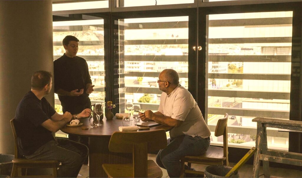 Τάσος Μαντής 