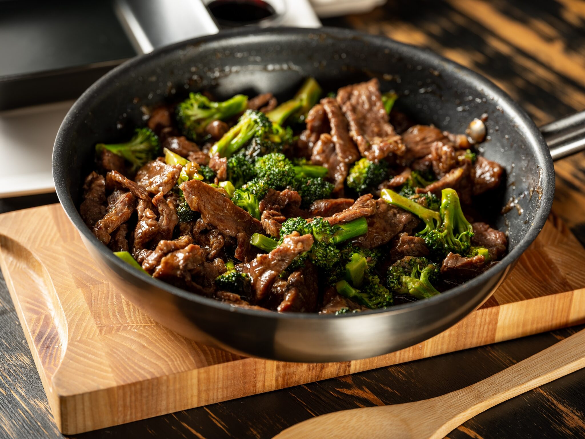 Beef,With,Broccoli,Vegetables,Cooking,Roasting,In,Steel,Pan.