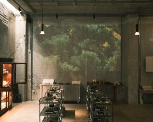 10AM apotheke: Μια «αποθήκη» γεμάτη αναμνήσεις στον Κεραμεικό