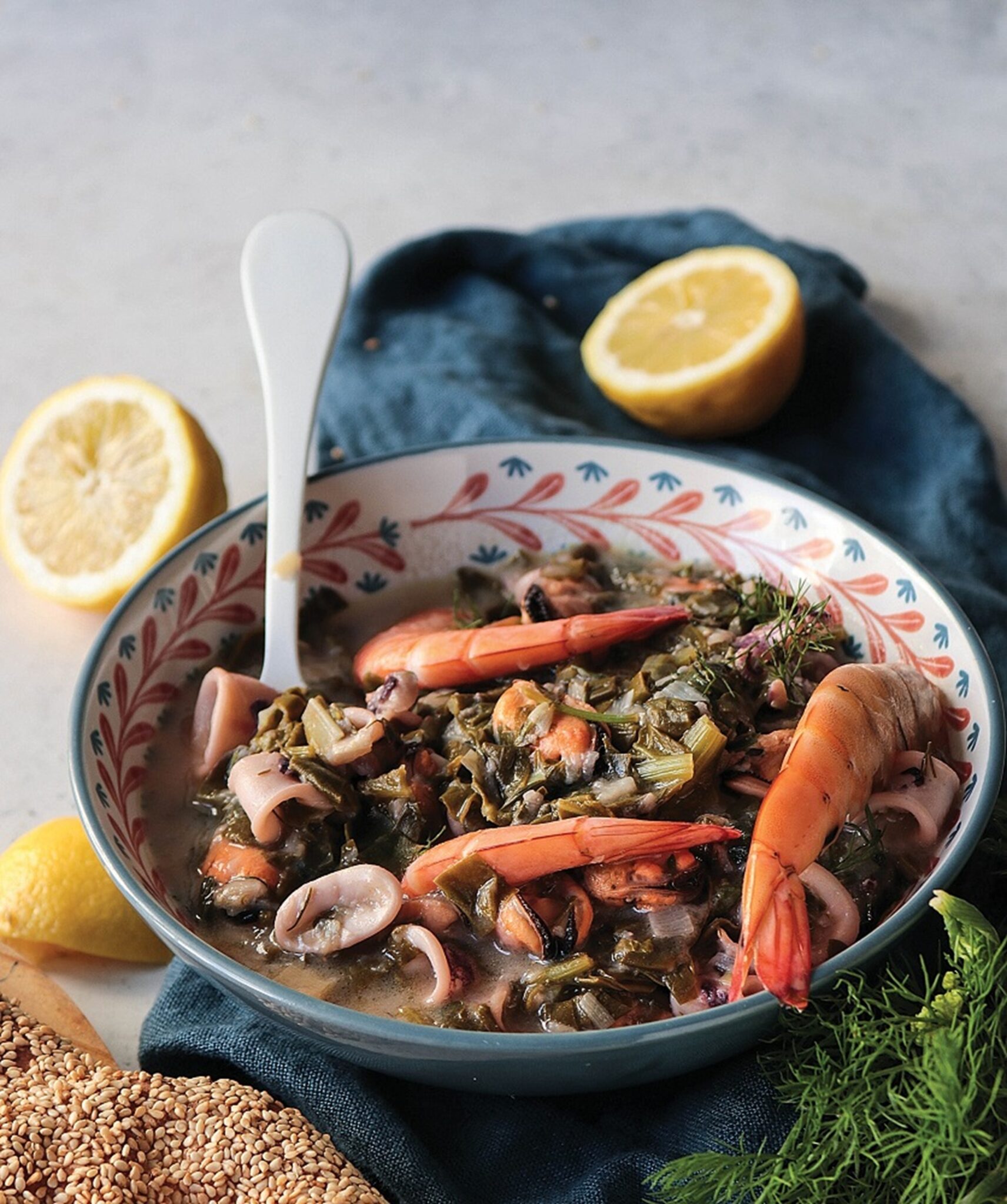 FRIKASE_thalassina_anoigma